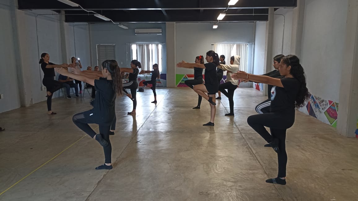 Actividad Cultural Comunitaria: Danzando juntas, danzando seguras