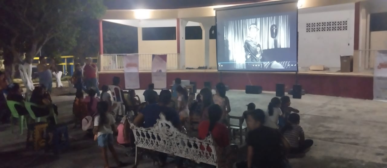 Actividad Cultural Comunitaria: Cine sillita en Joachín