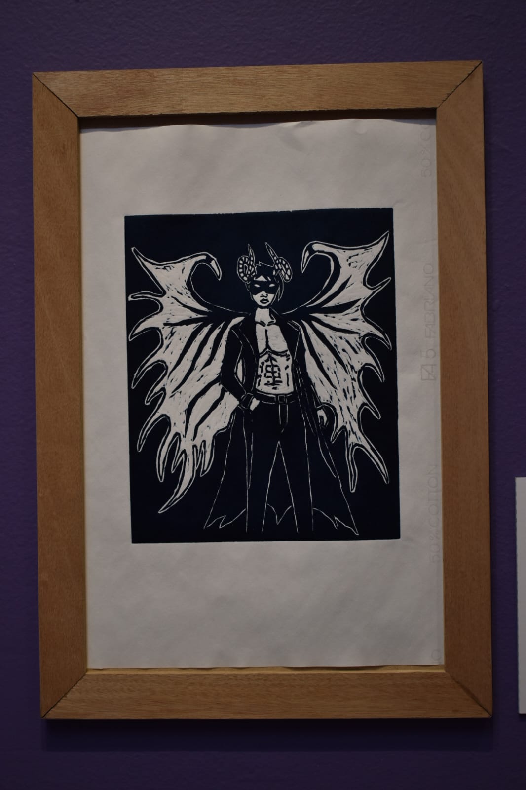 Imagenes de la galería: Tinta, arcanos y ángeles: Trazando el destino del encierro